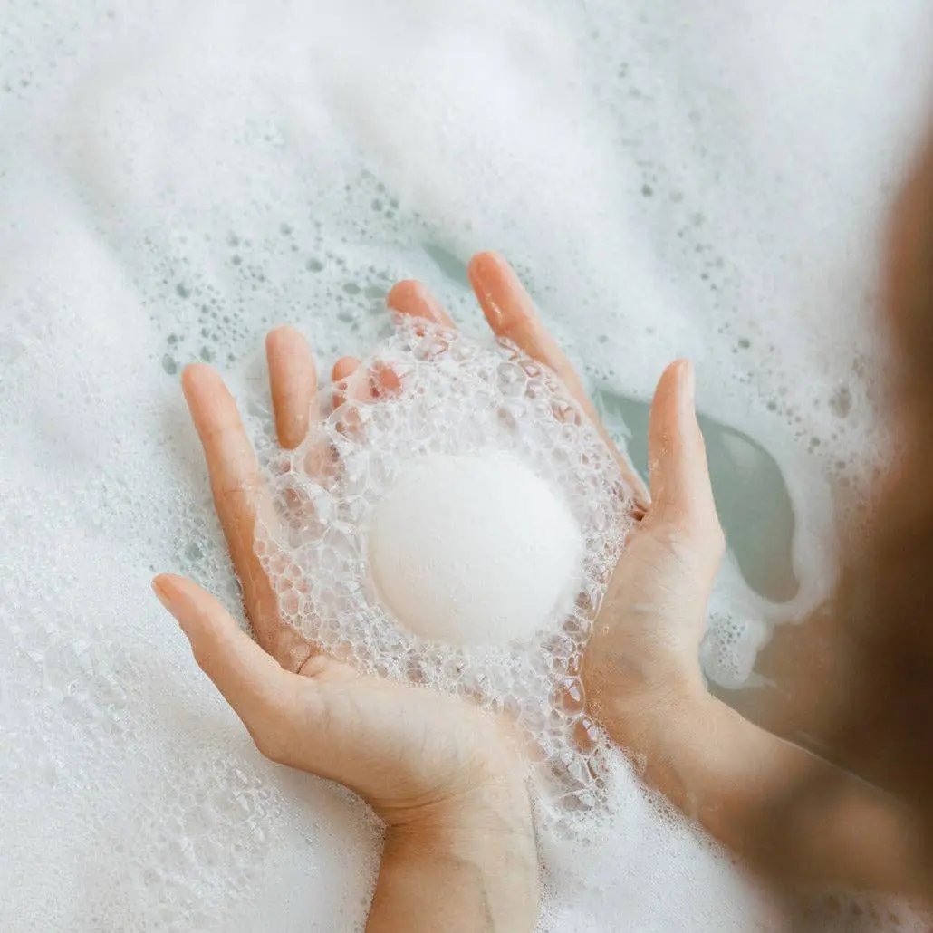 Cashmere Bath Bomb – 230g The Scented Market