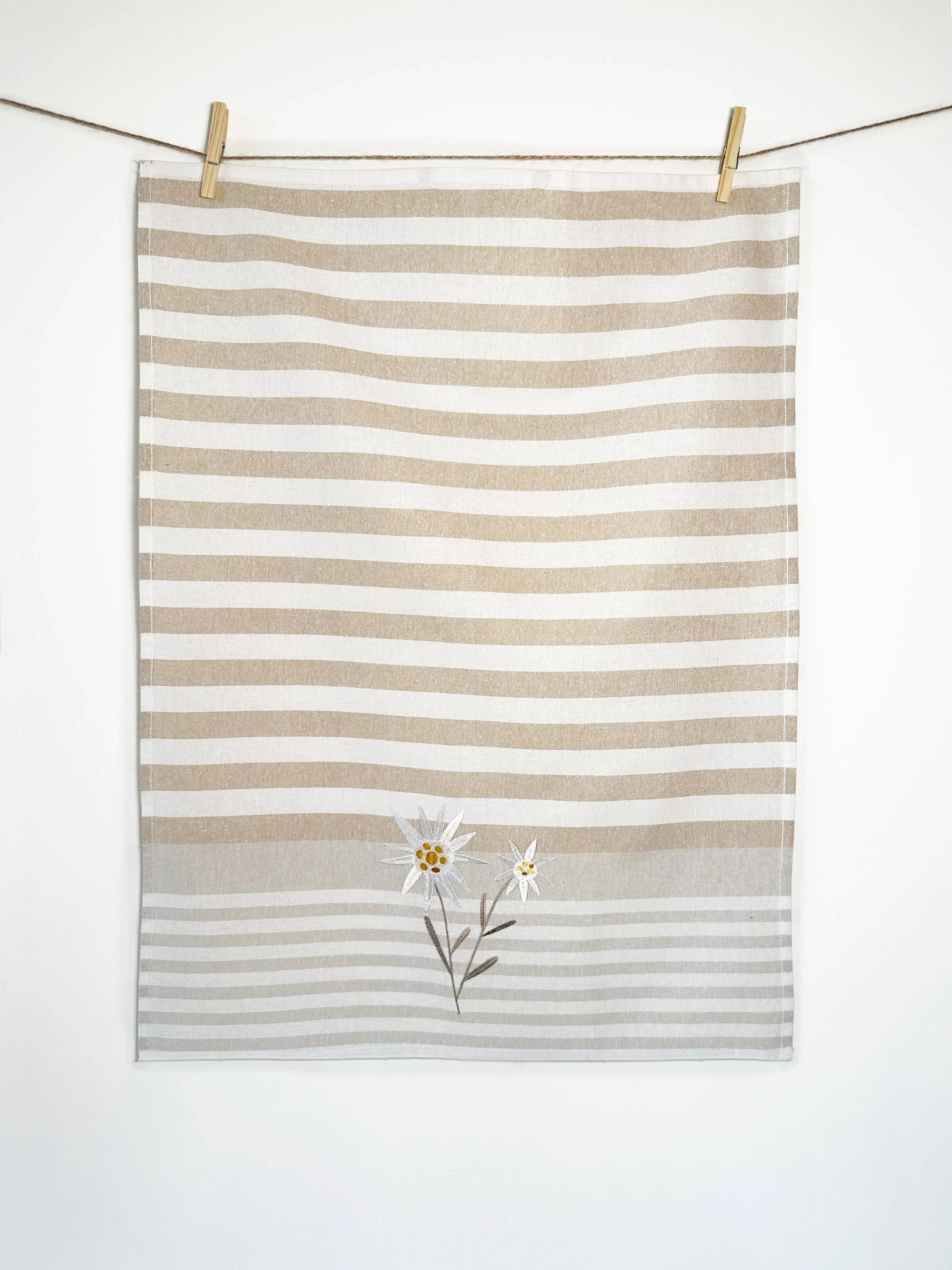 Landlust "Country" Alpine Daisy Tea Towel Grubentuch Australia
