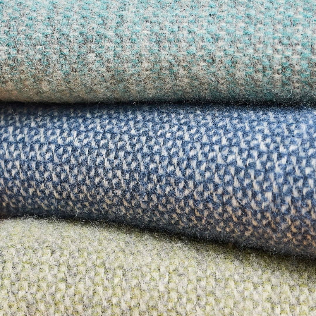 Illusion Pure New Wool Blanket – Green & Grey (150 × 183 cm)