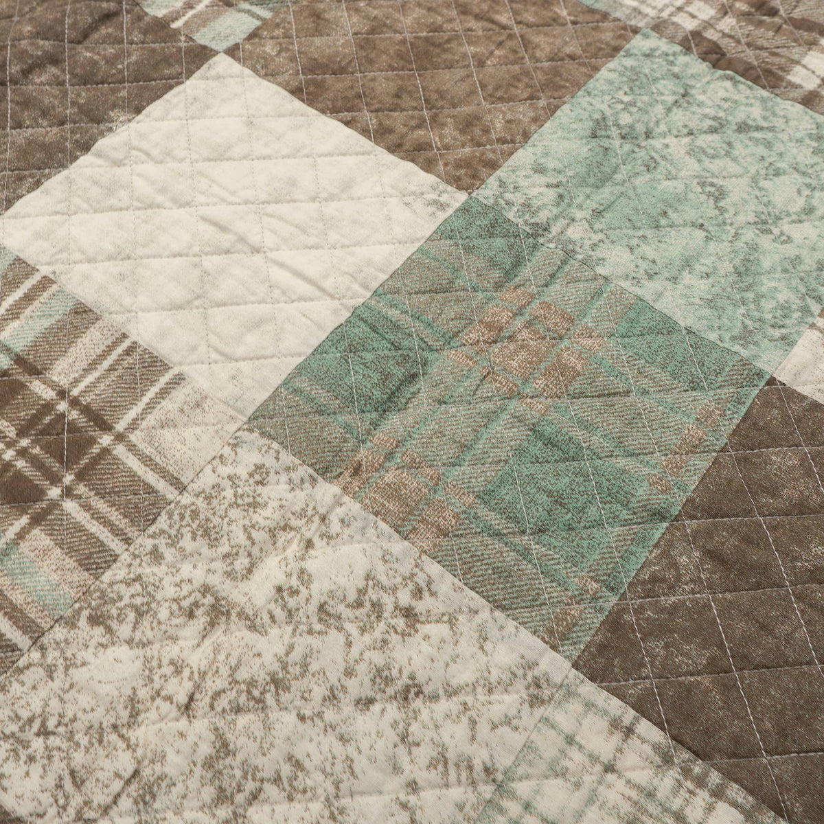 Mint Patch Cotton Lap Quilt – 91 x 122 cm