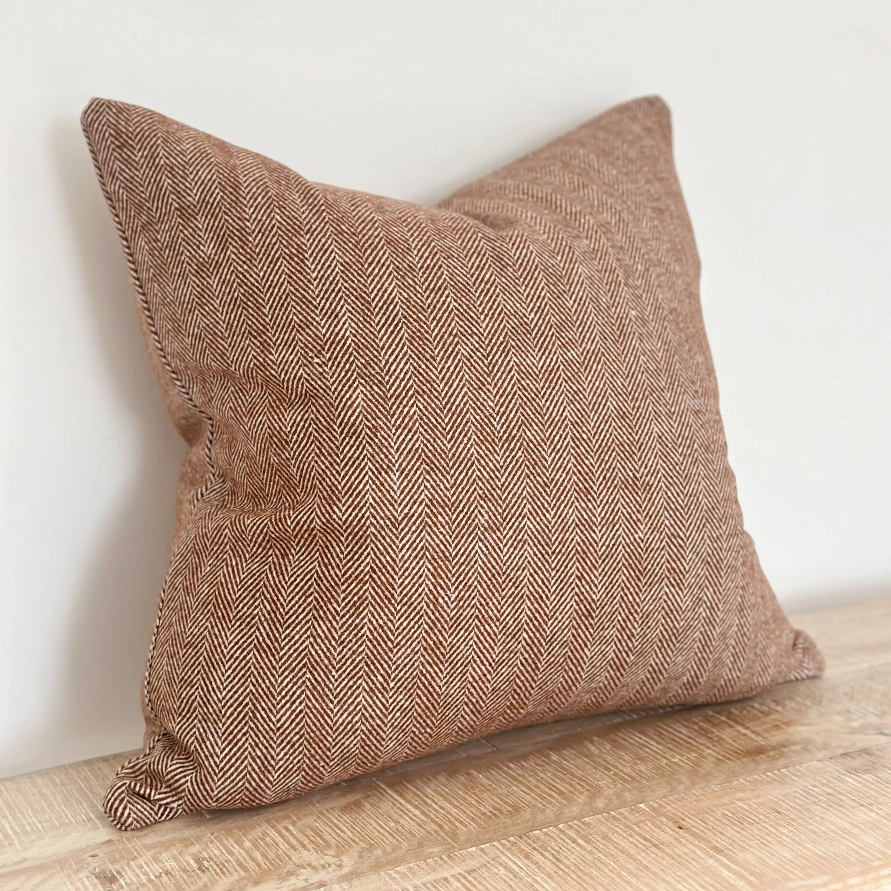 Tia Wool Blend Cushion Cover – Rust 45 × 45 cm