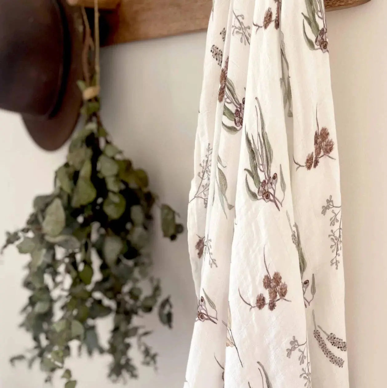 Gum Leaf Swaddle treasureinventory