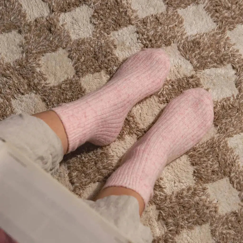 The Comfiest Socks – Blush Pink (L/XL) Bed & Butter