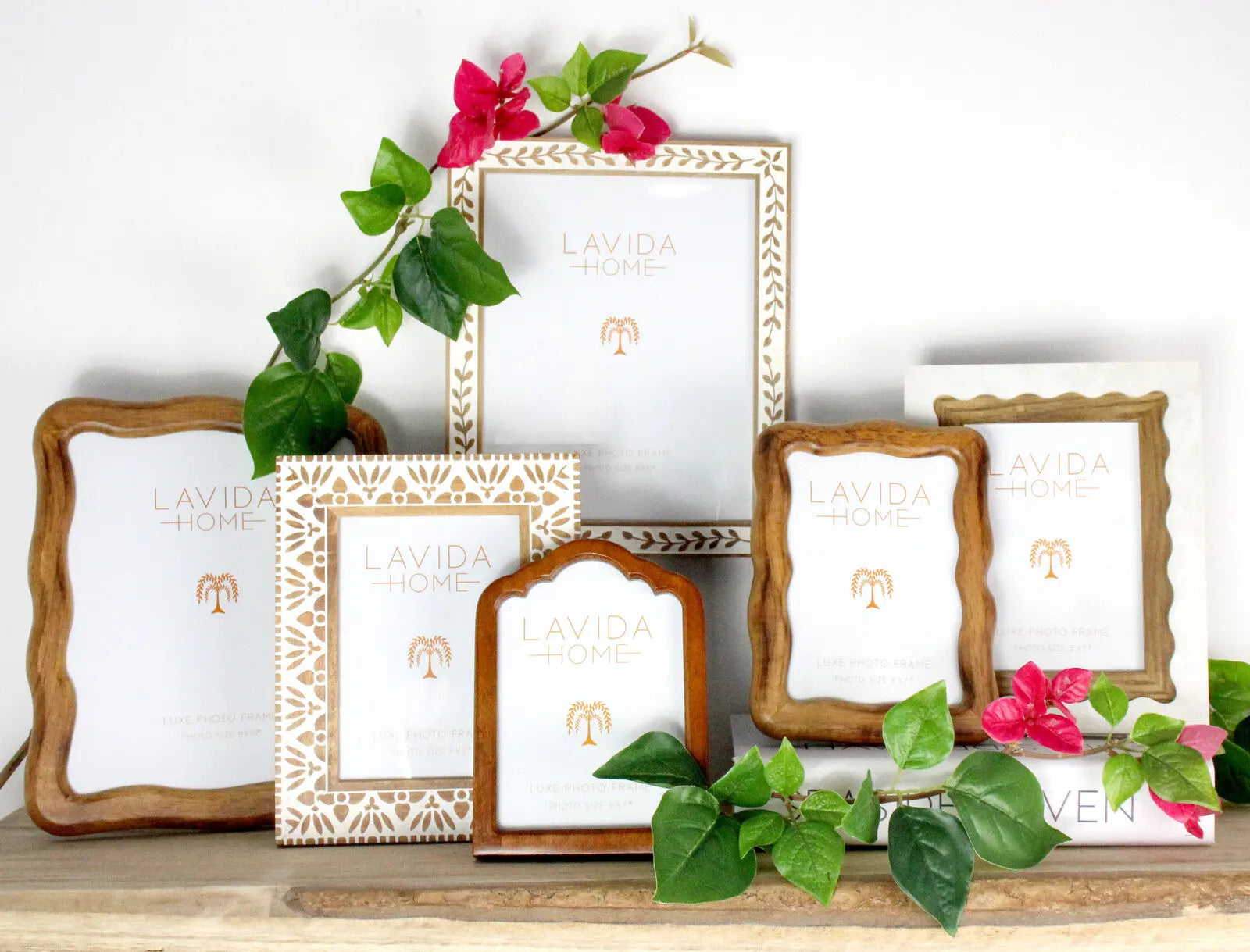 Ishla 8x10 Wooden Frame – Natural Carved Detail Lavida