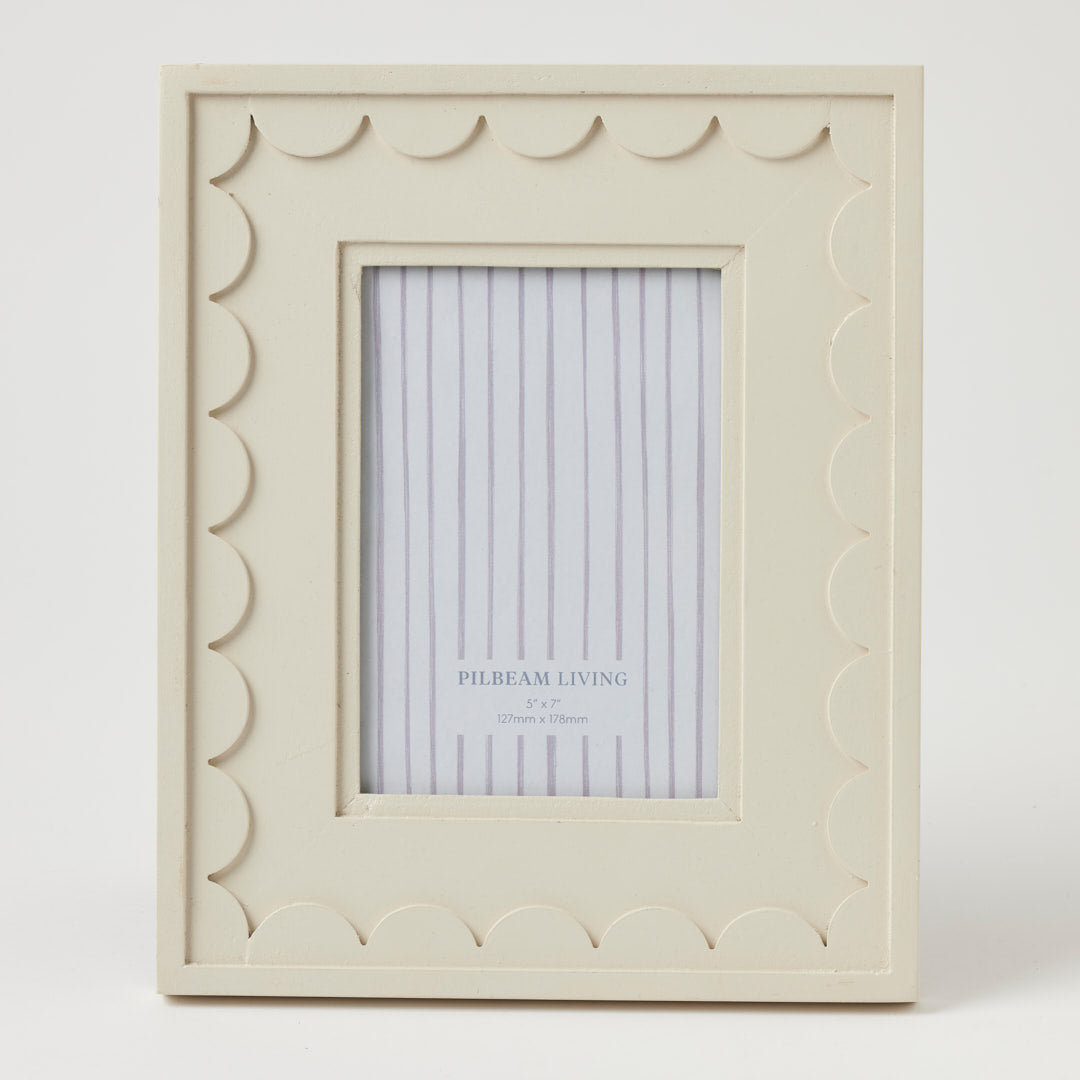 Pilbeam Living Willow Photo Frame 5x7 – Cream Pilbeam Living