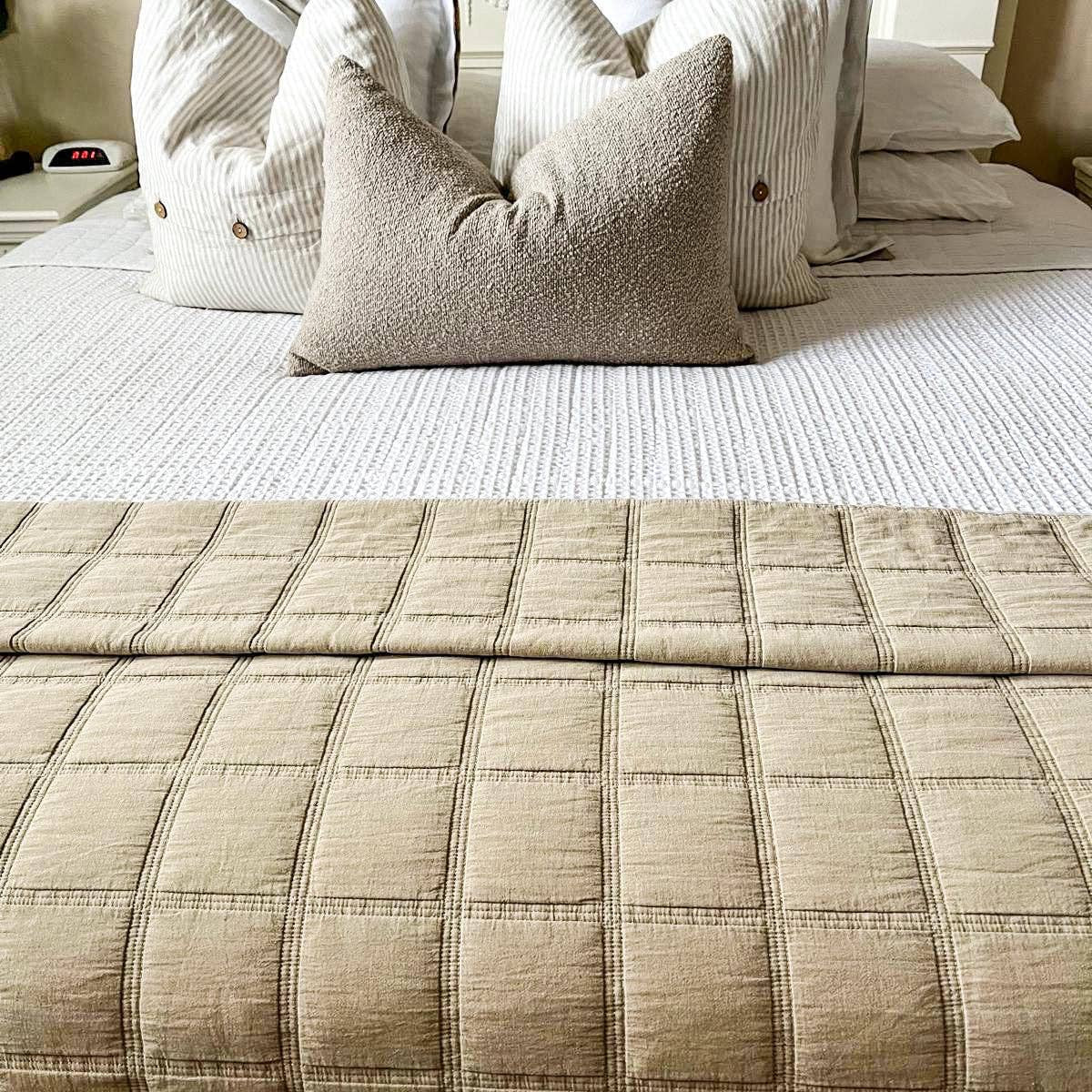 Stonewashed Organic Cotton Quilt – Natural (King Size) Mama and Tochter