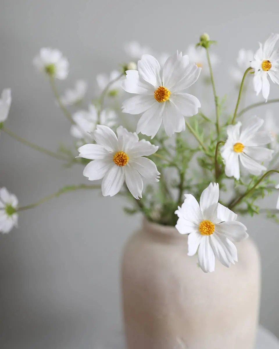 Real Touch White Cosmos Stem - Prestige Range Prestige Botanicals