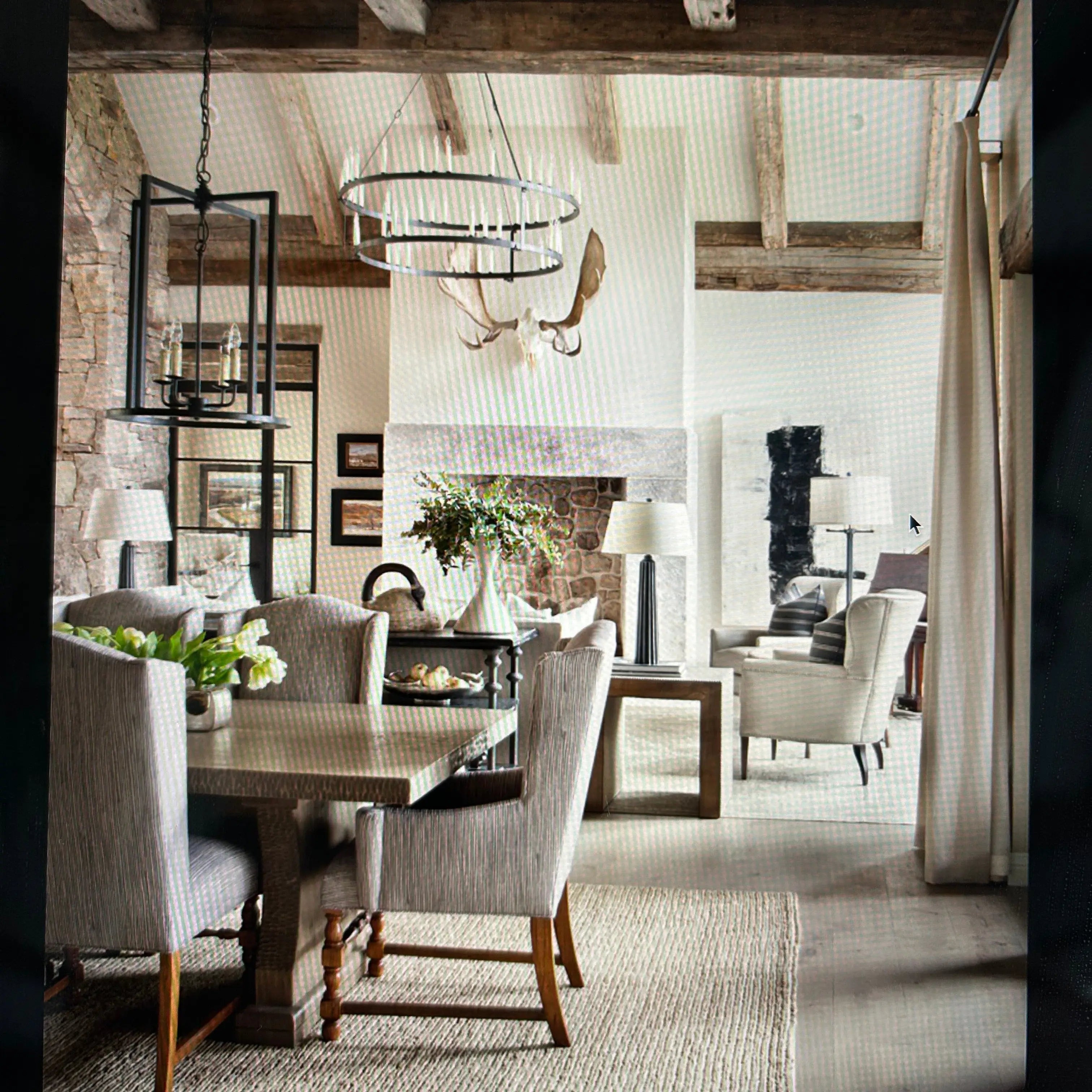 What is Country Style Home Decor?