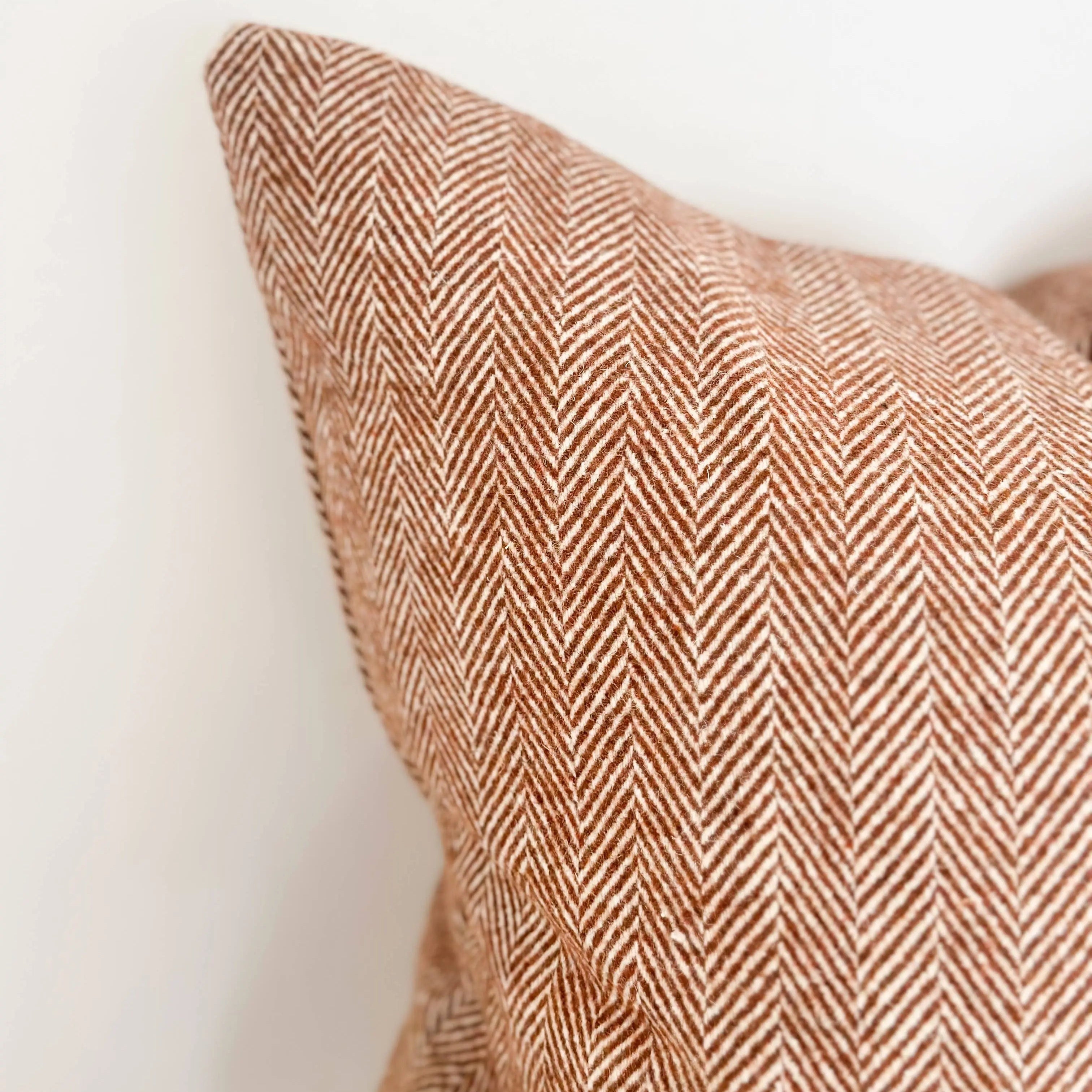 Tia Wool Blend Cushion Cover – Rust 45 × 45 cm