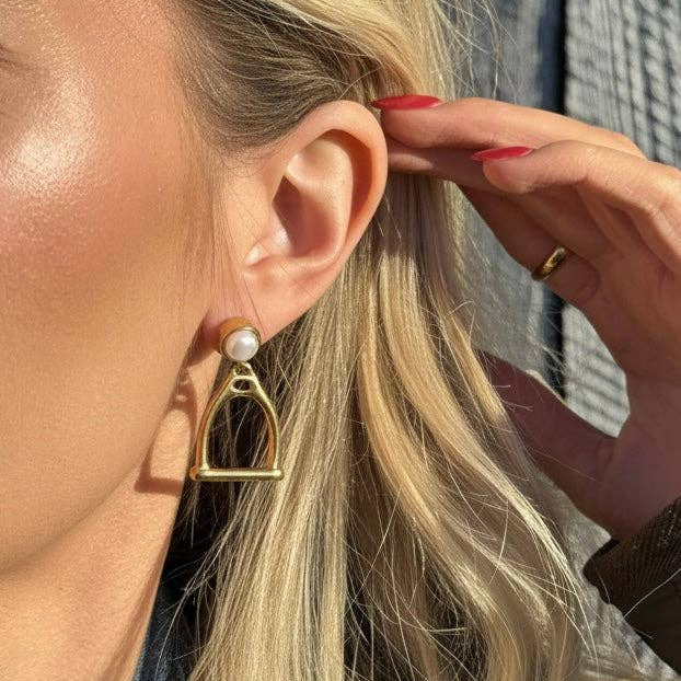 Phoenix Stirrup Earrings – Gold & Pearl
