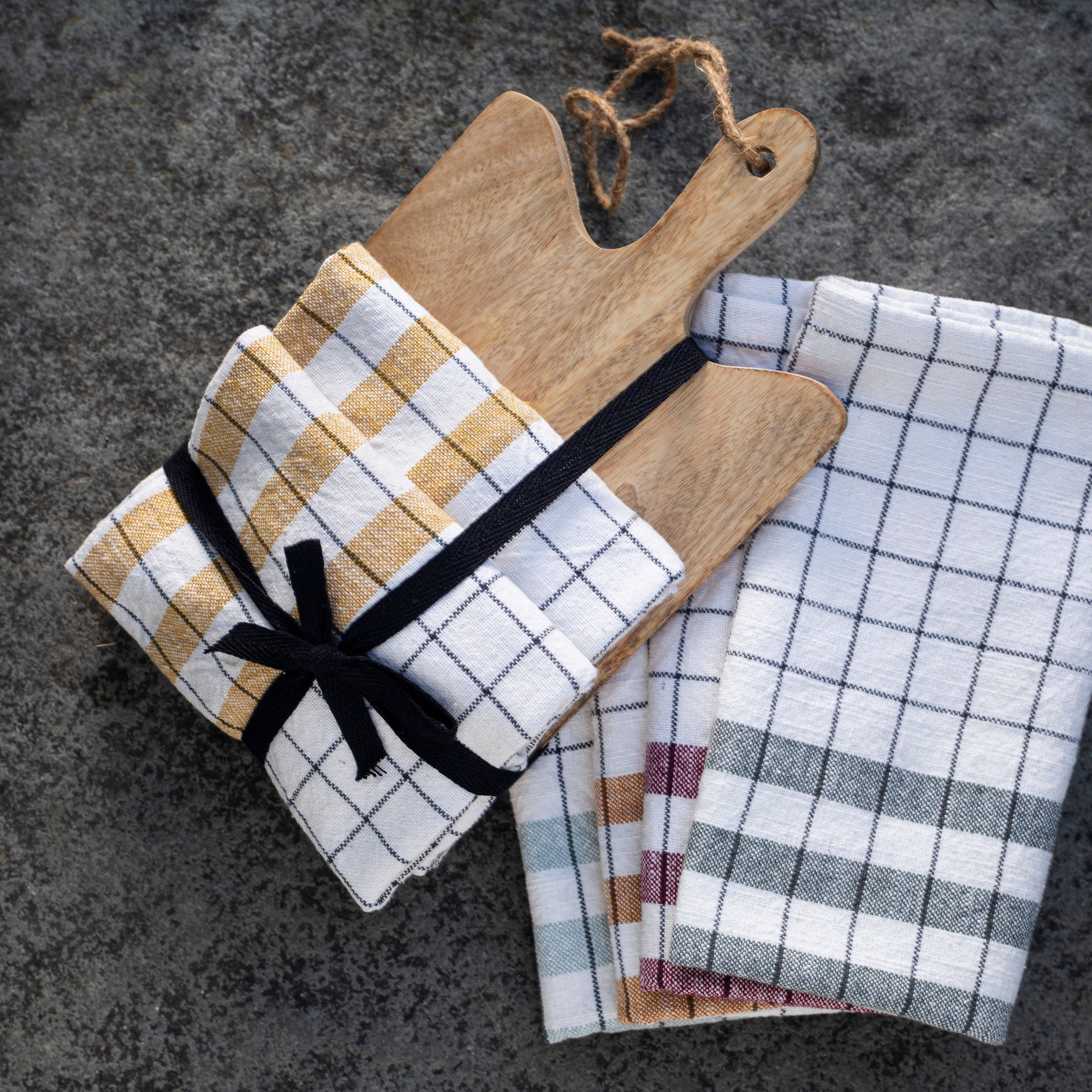 Gift pack - Set of 2 Kitchen Towels & Wooden Chopping Board: Orange Rich Home Linens