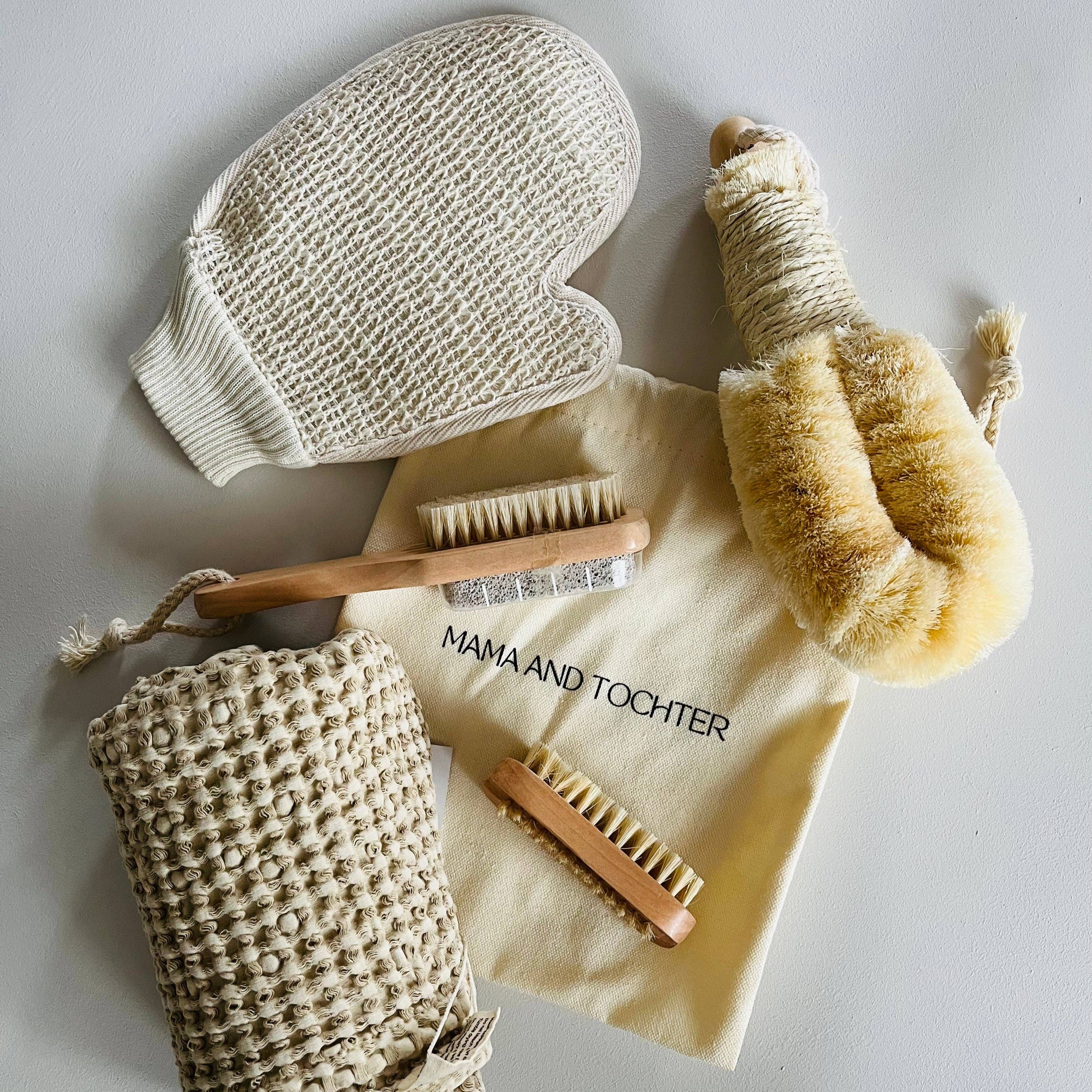 Set of 4 Bamboo Personal Care Brushes - Gift Set Mama and Tochter