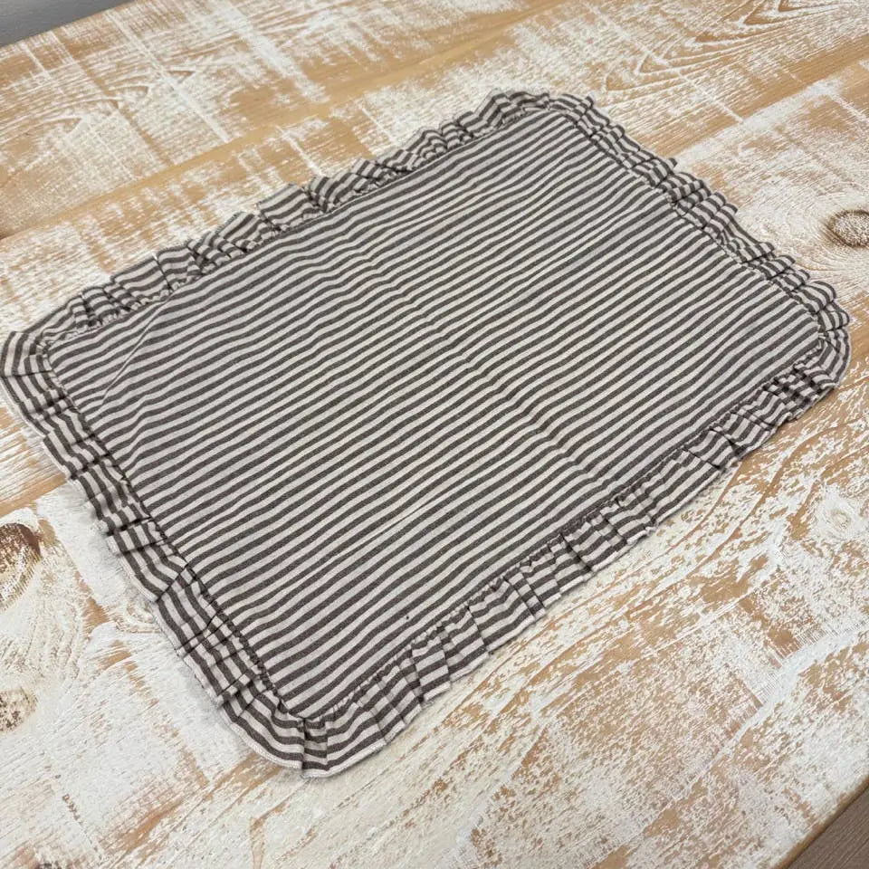 Set of 4 Dark Brown Stripe Ruffle Placemats