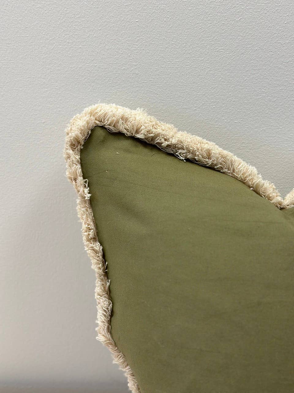 Sadie Olive Fringed Cotton Cushion Cover – 45 x 45 cm