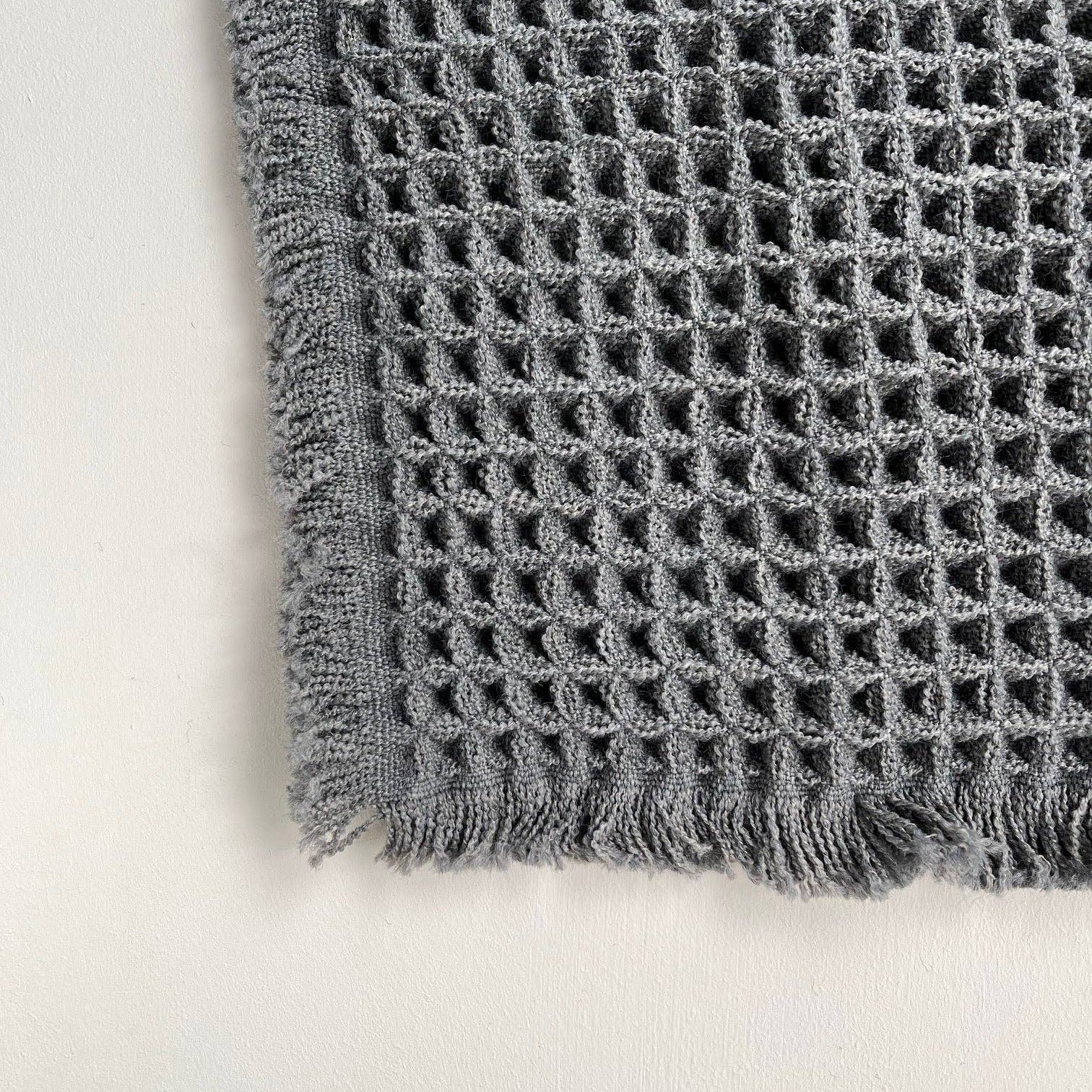 Microfiber Waffle Non slip Bath Mat - Charcoal Mama and Tochter