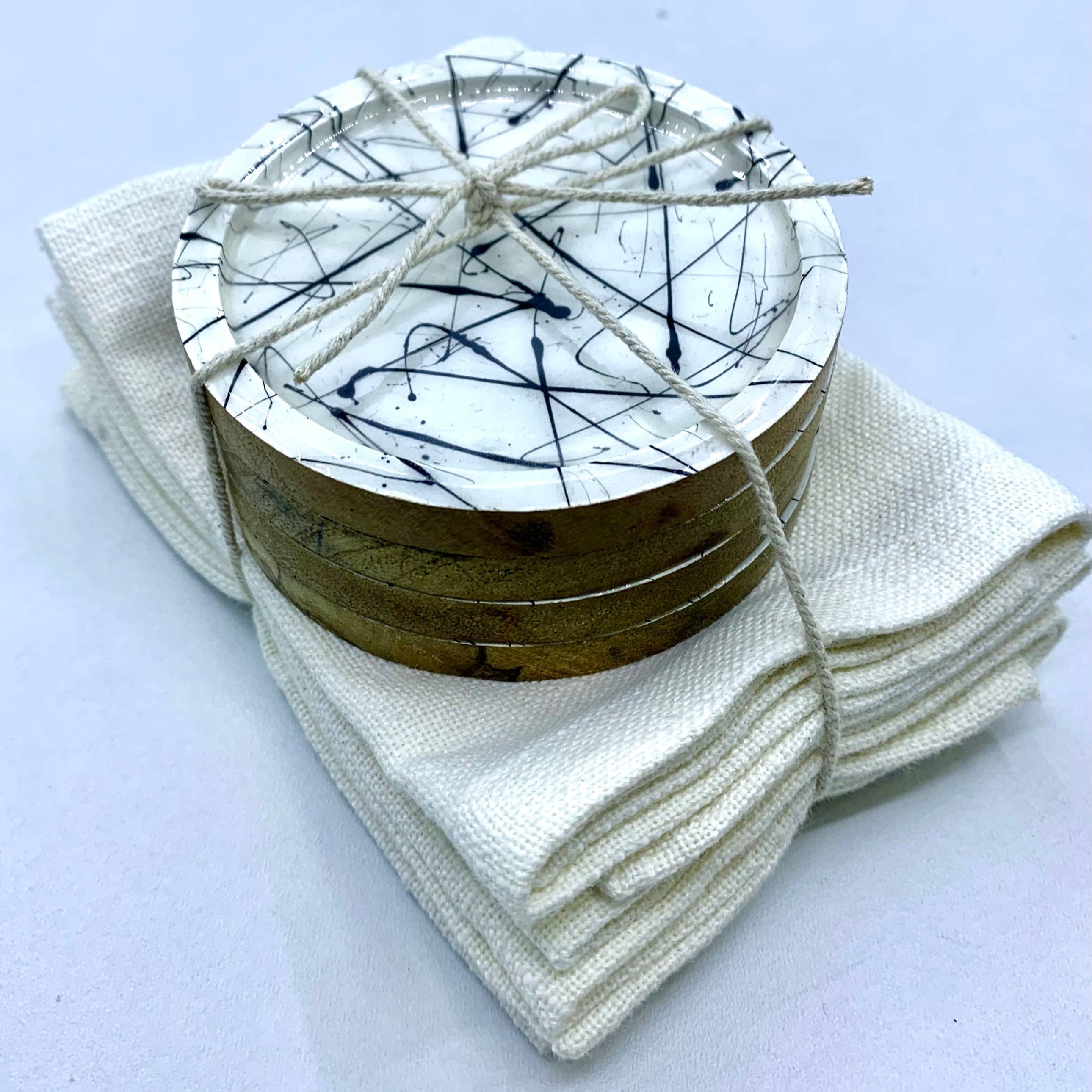 Gift Pack -Set Of 4 wood Coasters & Cocktail napkins Rich Home Linens