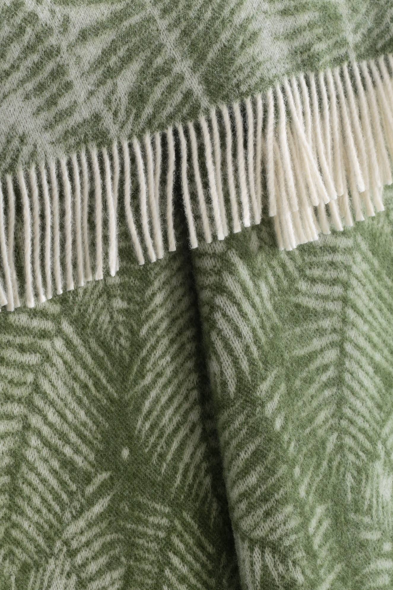 Loose Fern Green Pure Wool Throw JJ Textile