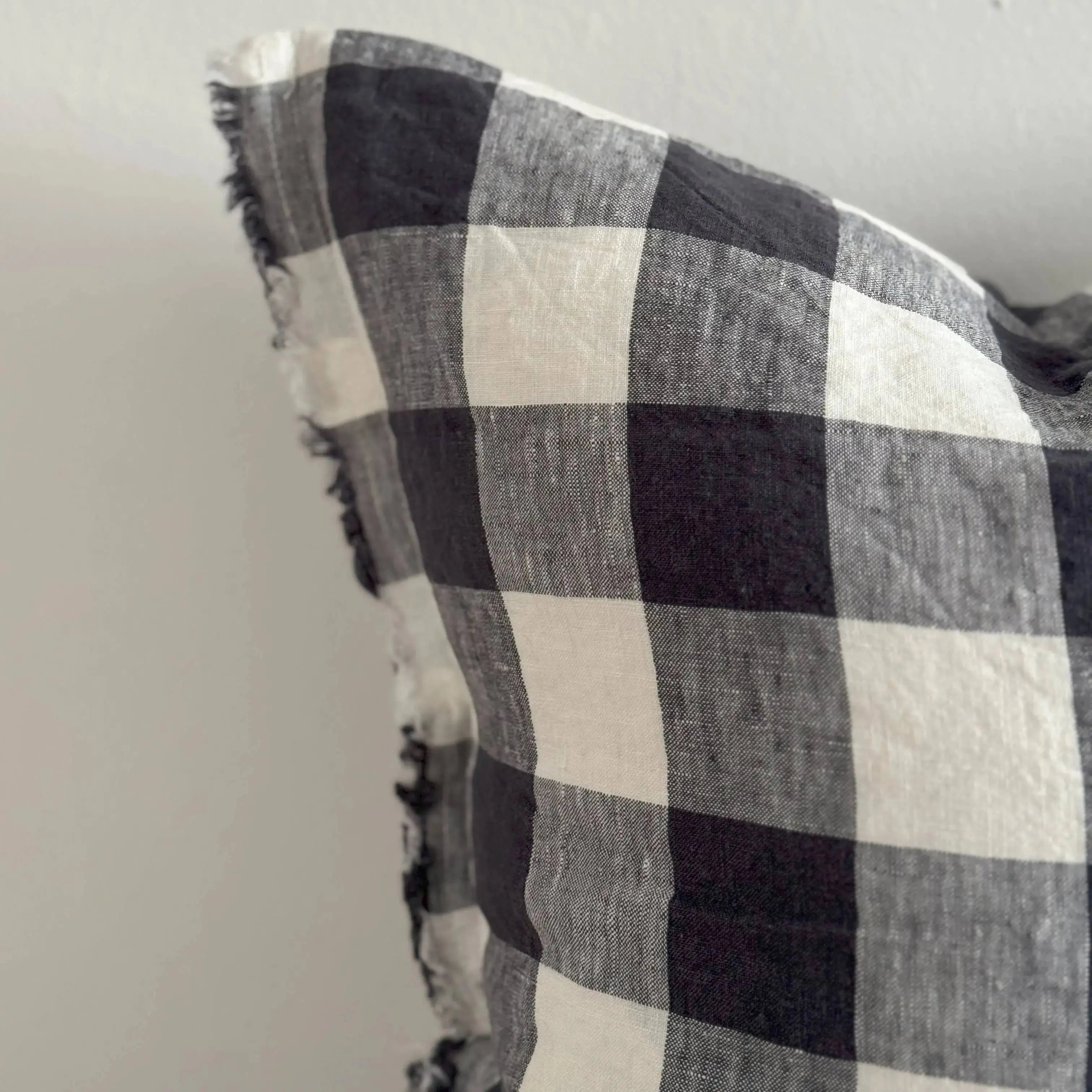 Esmee Fringed Linen Cushion Cover 45x45 – Navy Check Ellenvale Trade