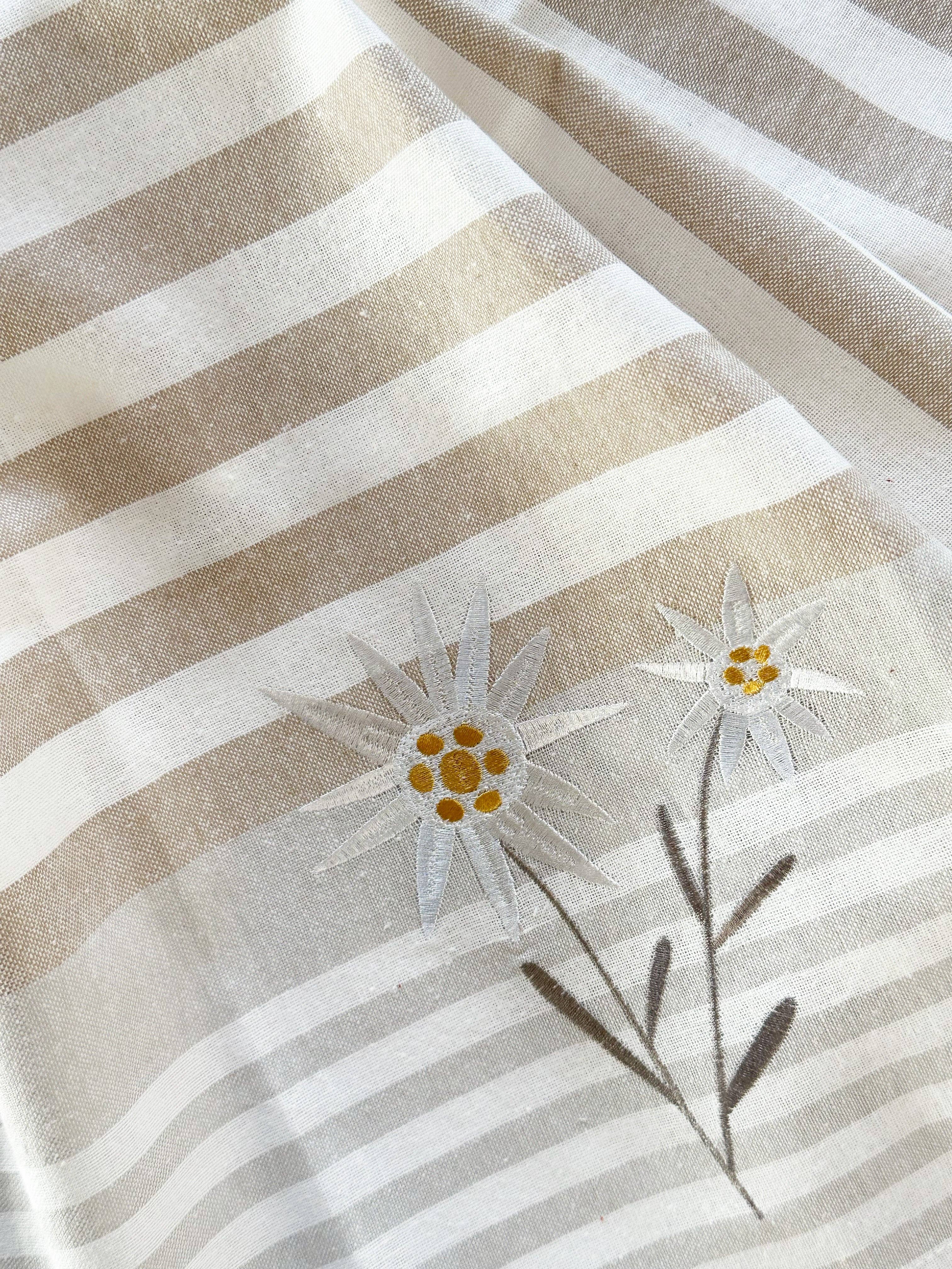Landlust "Country" Alpine Daisy Tea Towel