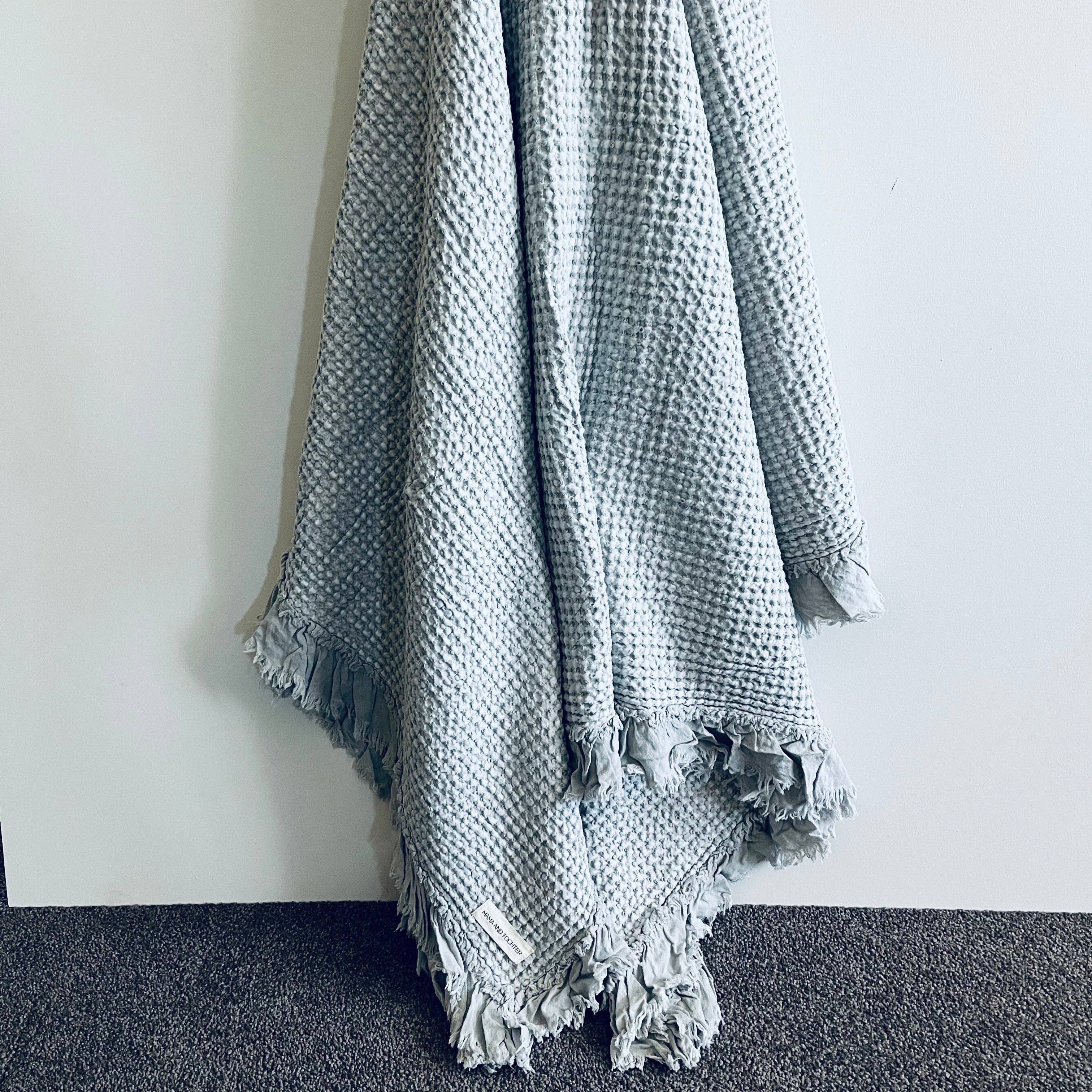 Organic Cotton Rustic Waffle Throw Blanket - Light Grey Mama and Tochter