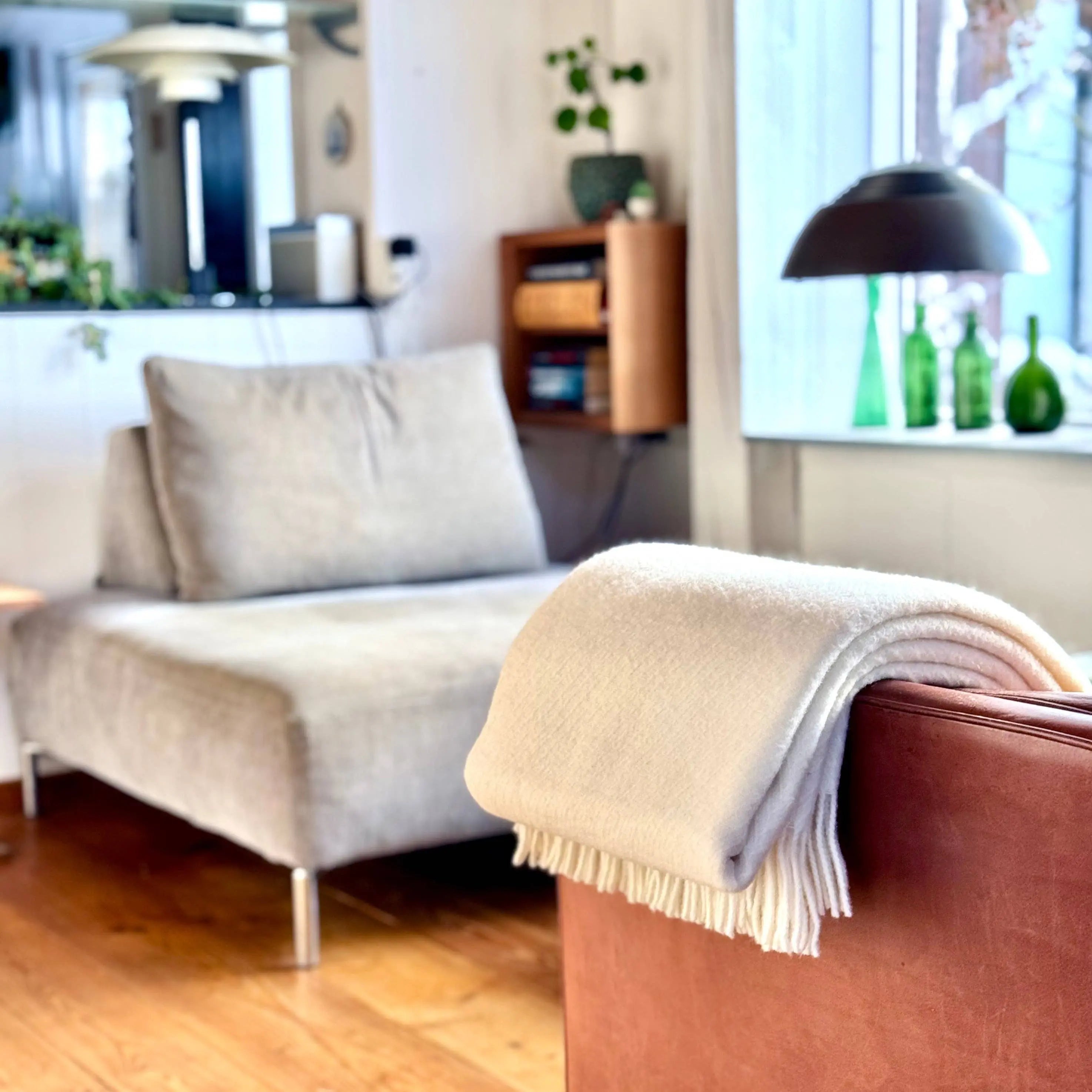 Laesoe 100% Wool Plaid® – White Danish Blanket Rune-Jakobsen Design