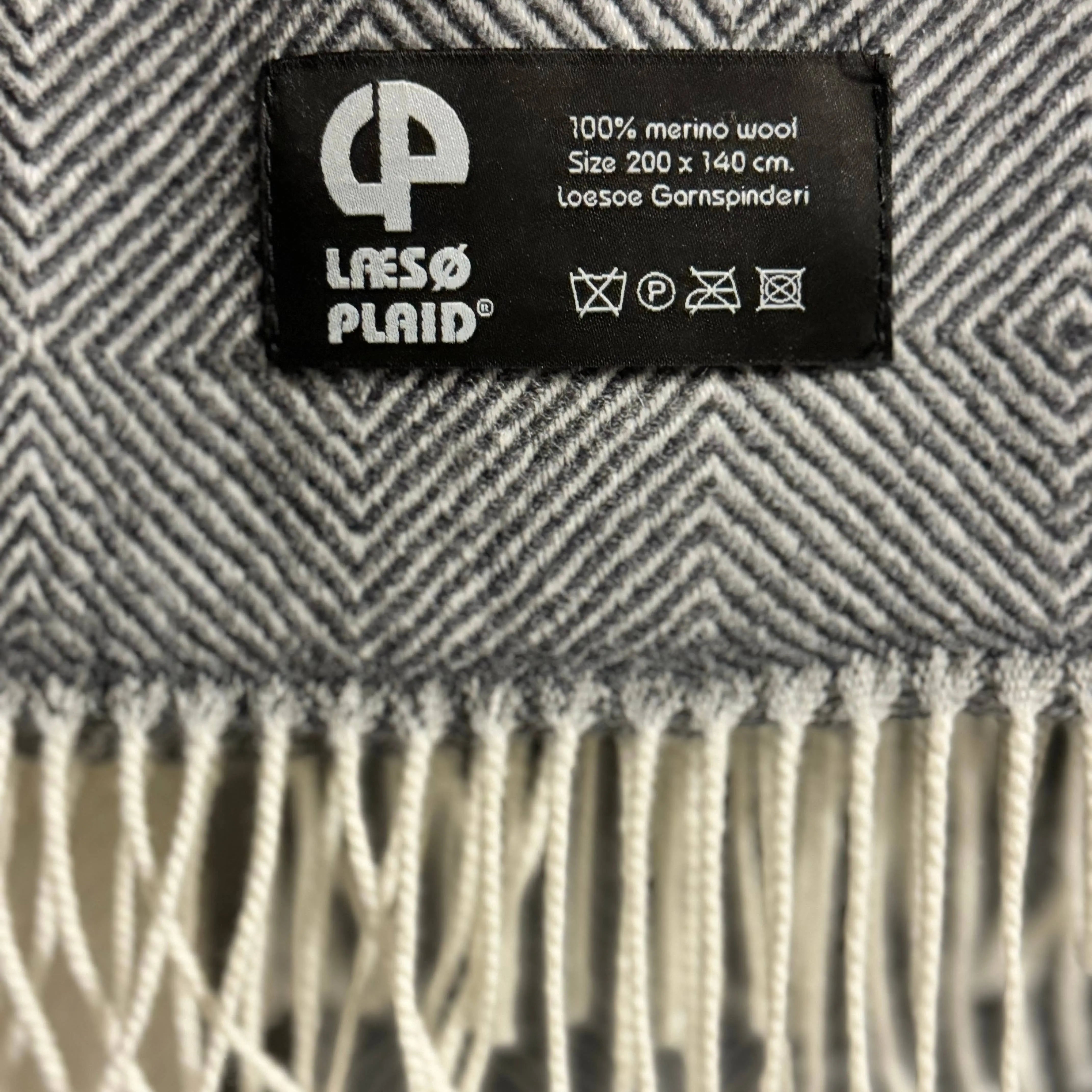 Laesoe 100% Wool Plaid® – White Danish Blanket Rune-Jakobsen Design