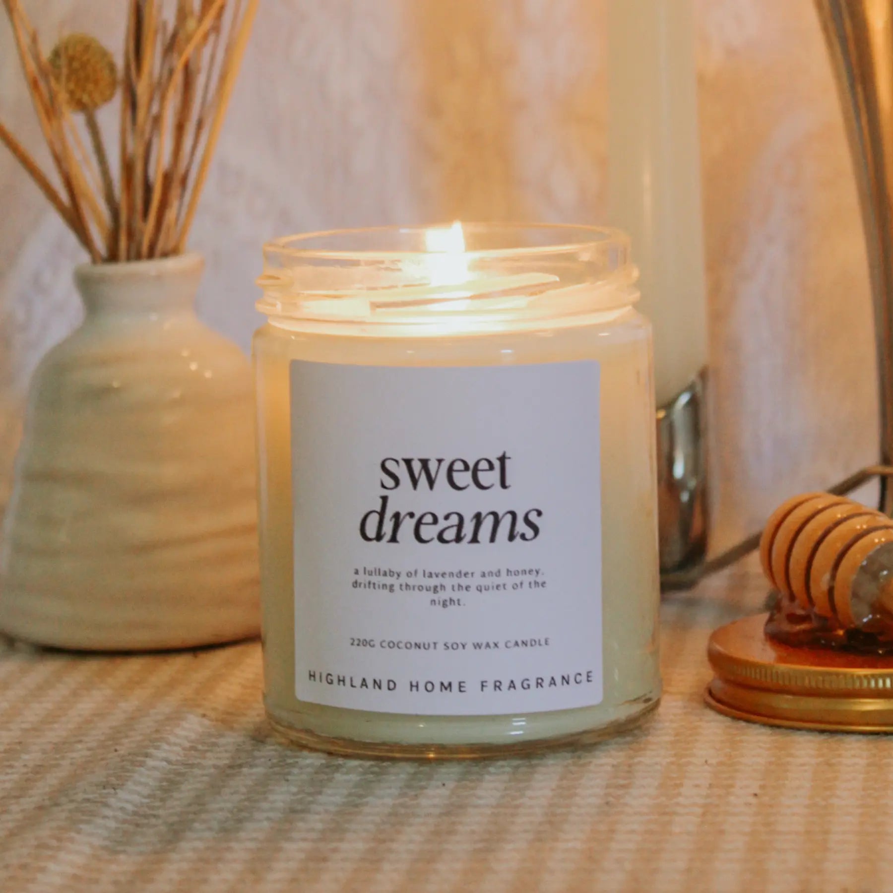 Sweet Dreams - Honey, Lavender, White Tea - 220g Candle Highland Home Fragrance