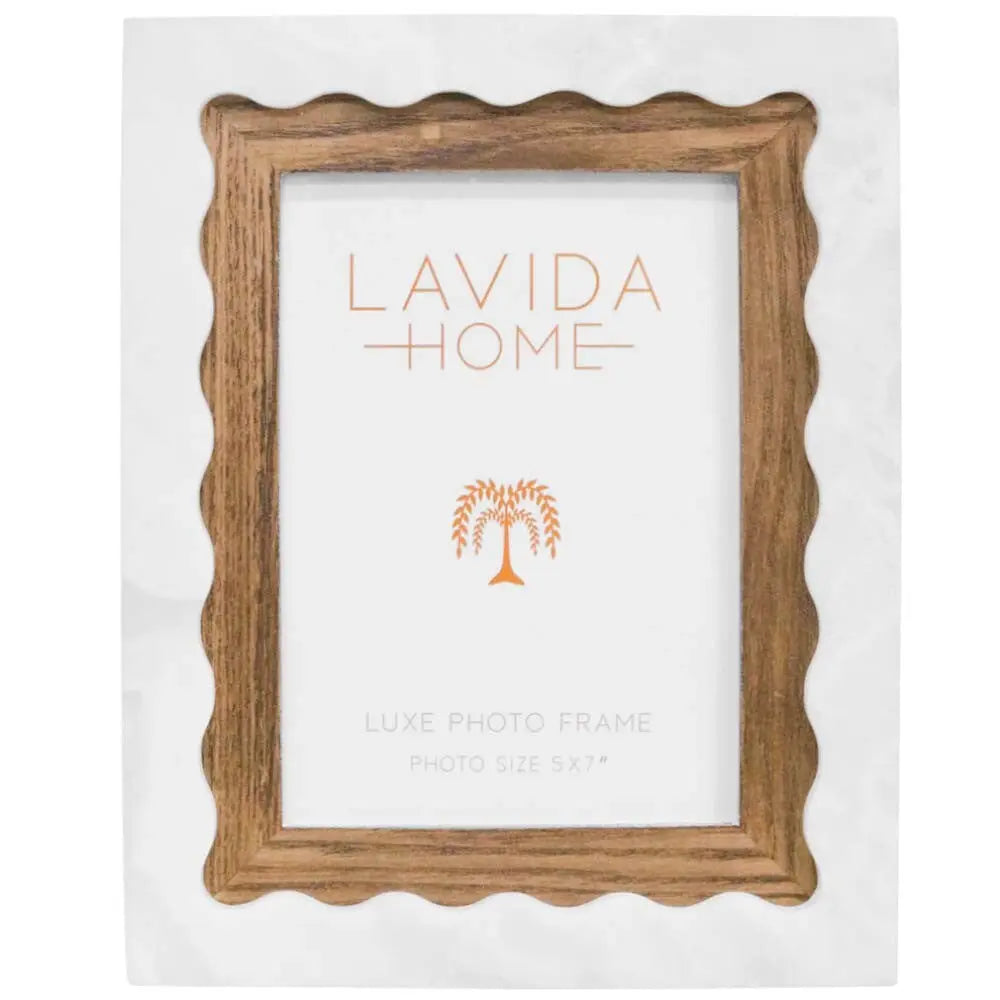 Scallop Frame 5x7 – White Marble & Mango Wood Lavida